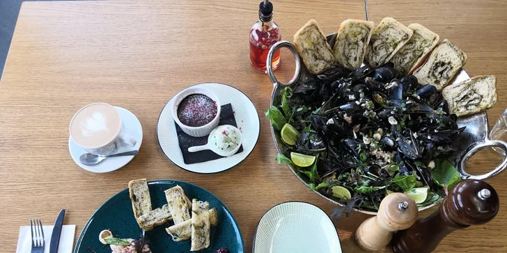 Tříchodové degustační menu Pescatore se slávkami pro dva