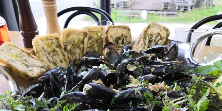 Tříchodové degustační menu Pescatore se slávkami pro dva