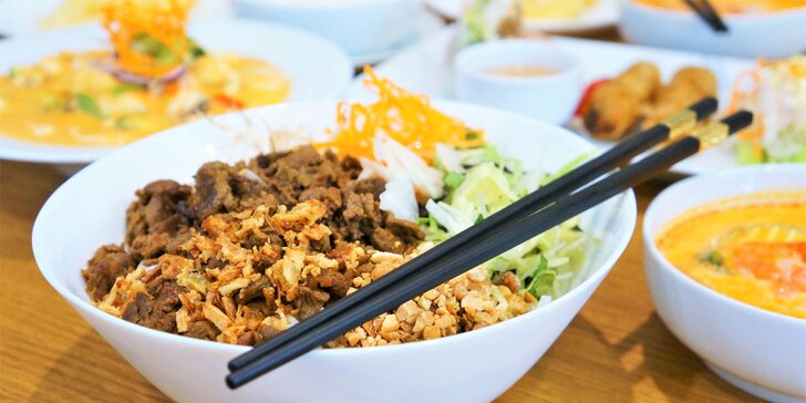 Ochutnejte vietnamské speciality: 4chodové menu plné dobrot pro 1 nebo 2 osoby