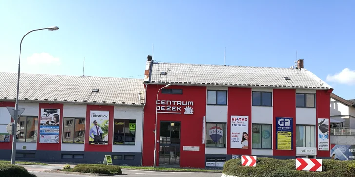 Hodinová relaxační masáž: záda, nohy a šíje v Blansku