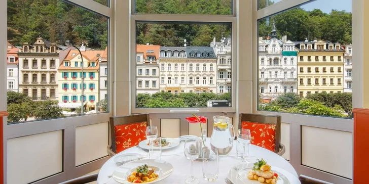 Relaxační pobyt v Karlových Varech s bazénem, procedurami a polopenzí