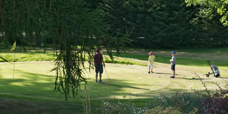 Relax ve 4* hotelu v Mariánských Lázních s polopenzí i procedurami a golfem