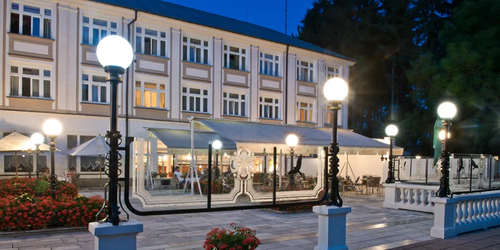 Relax ve 4* hotelu v Mariánských Lázních s polopenzí i procedurami a golfem