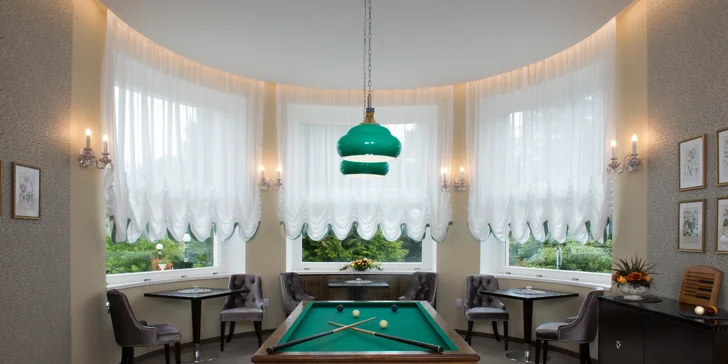 Relax ve 4* hotelu v Mariánských Lázních s polopenzí i procedurami a golfem