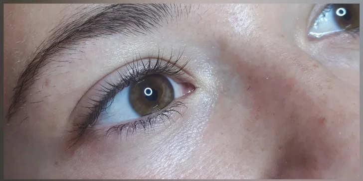 Pro smyslný pohled i bez umělých řas: lash lifting a lash botox
