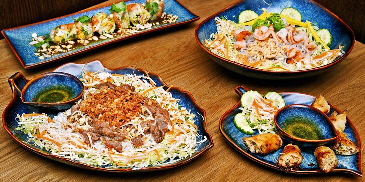 Jarní závitky i vietnamské miến trộn nudle nebo bún bò nam bộ pro 1 i 2 os.