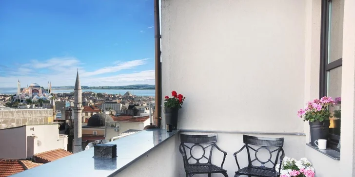 Pobyt ve slunném Istanbulu: hotel 300 m od moře a snídaně