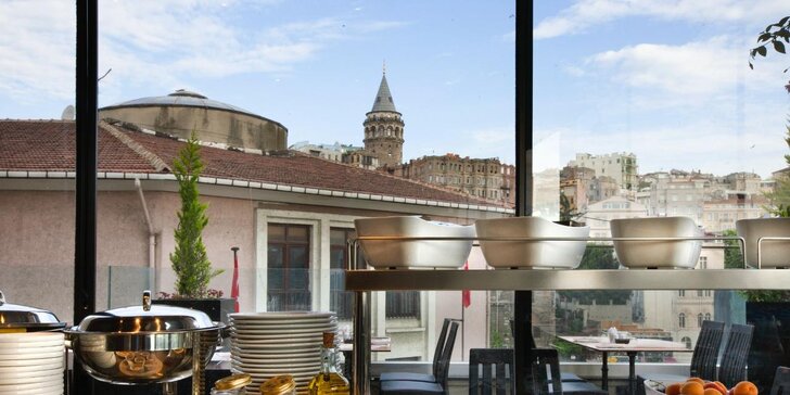 Pobyt ve slunném Istanbulu: hotel 300 m od moře a snídaně