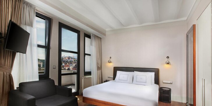 Pobyt ve slunném Istanbulu: hotel 300 m od moře a snídaně