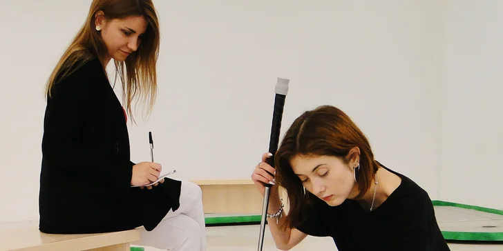 Krytý minigolf v centru Prahy vedený profíky: Celodenní vstup včetně půjčení holí