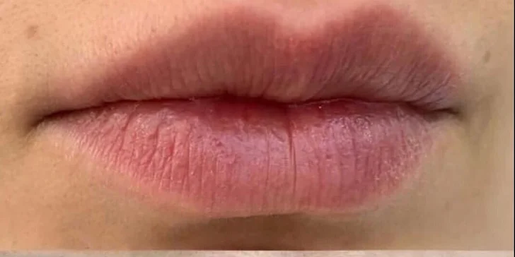 Permanentní make-up: vláskování obočí nebo make-up rtů metodou sensual lips