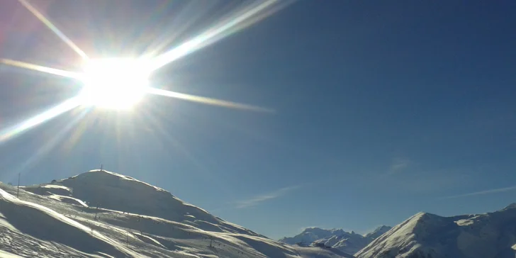 Předvánoční lyžování v italském středisku Livigno: doprava i možnost nákupu v bezcelní zóně