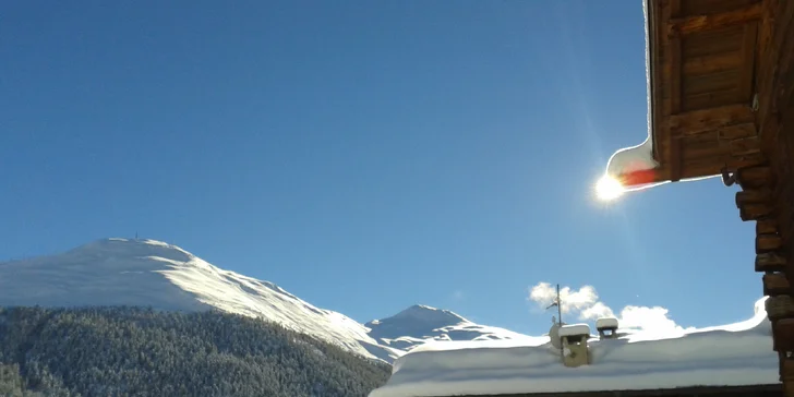Předvánoční lyžování v italském středisku Livigno: doprava i možnost nákupu v bezcelní zóně