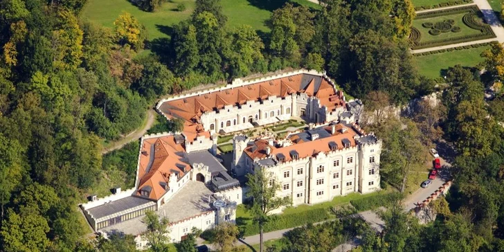 Romantika v Hluboké nad Vltavou: 4* zámecký hotel, luxusní wellness i večeře