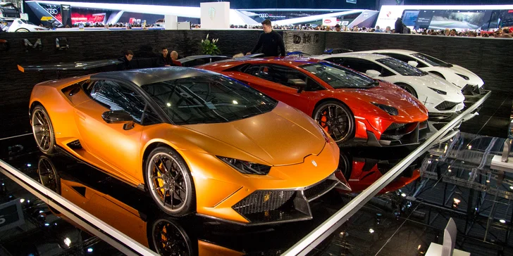 Hit motoristů a příznivců krásných aut: Autosalon v Ženevě včetně vstupenky