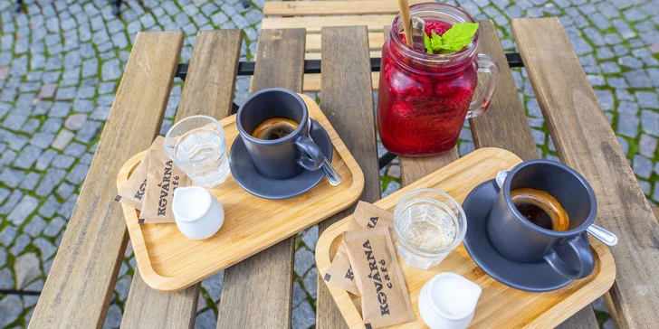 Podzimní posezení v Kovárně: káva a domácí limonáda dle výběru