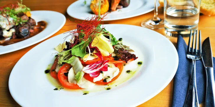 Kavkazské 3chodové menu: hovězí steak či grilovaný losos