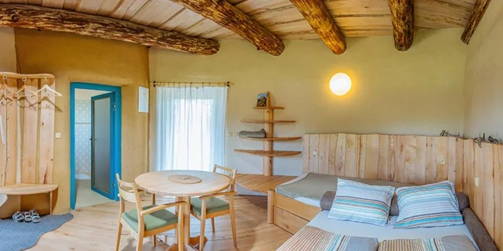 Dovolená v pohádkovém Hobitíně pod Orlickými horami pro 2 nebo 4 osoby