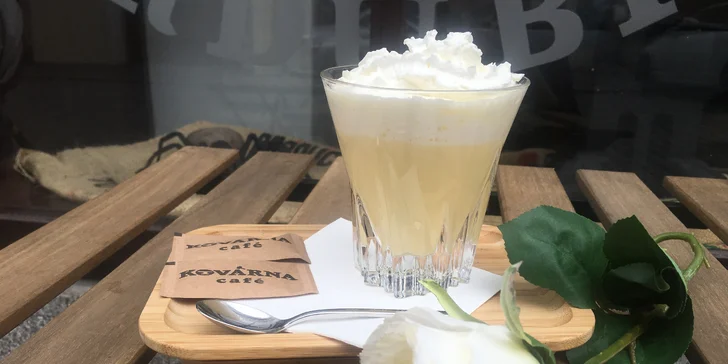 Domácí míchané Bombardino u zámeckého parku pro dva