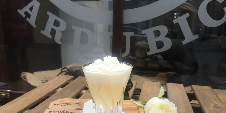 Domácí míchané Bombardino u zámeckého parku pro dva