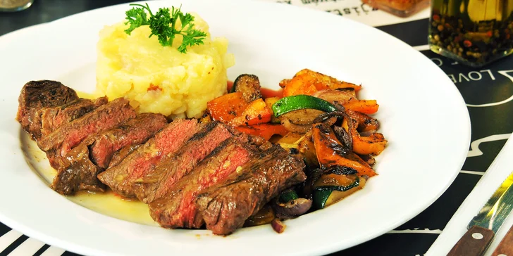 Menu pro 2 v restauraci DNO: 3 chody s carpacciem, steakem a jablečným závinem