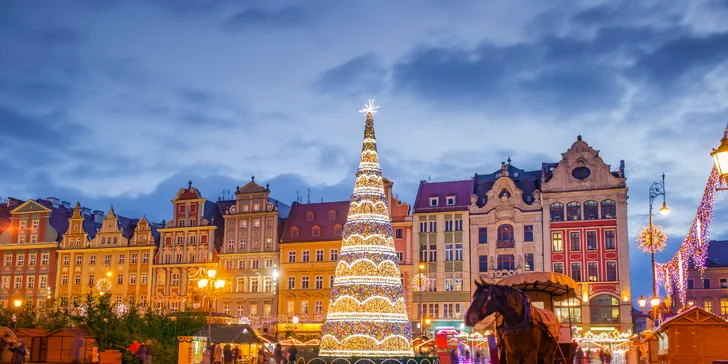 Až 8 dní v moderním hotelu ve Vratislavi: bufetové snídaně a památky