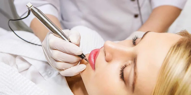 Permanentní make-up obočí, rtů či očních linek klasickými i minerálními barvami