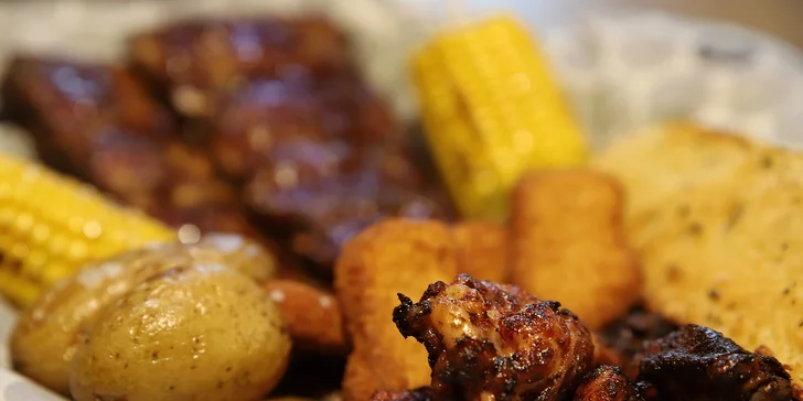 Hostina pro až 3 milovníky masa: Hovězí tatarák nebo masové plato
