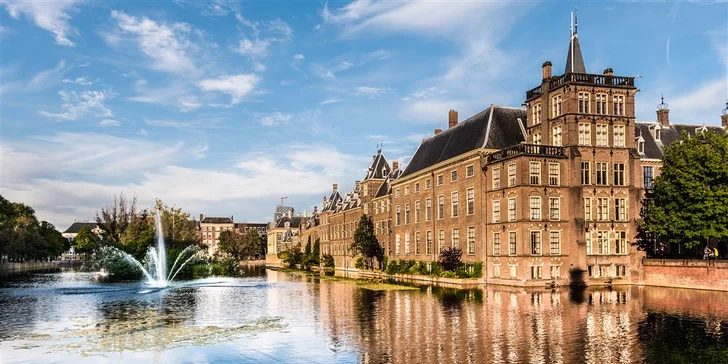 Oslavte Valentýna v Nizozemsku: hotel se snídaní, Amsterdam, Haag, plavba po kanálech