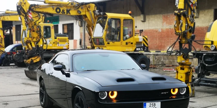 Superjízda v Dodge Challenger na 15–60 minut včetně paliva