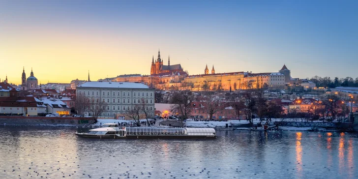 Dvouhodinová adventní plavba po Vltavě pro dítě i dospělého