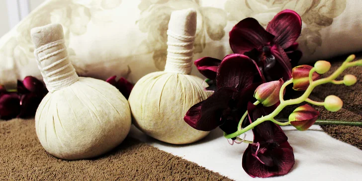 Relaxace z rukou Filipínek: záda a šíje či aroma nebo Bali masáž v délce 60 min.