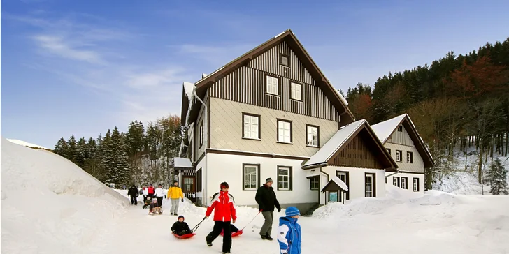 Za pohodou kdykoliv v roce: dovolená pro 2 ve Špindlu s polopenzí a wellness