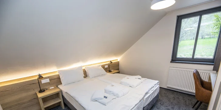 Wellness pobyt v resortu přímo u Lipna: polopenze, sauna a bazén