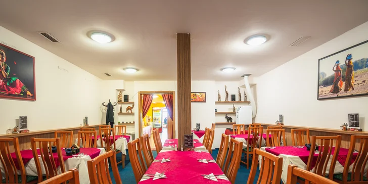 Indická hostina pro pár: menu podle vašeho výběru a lassi nebo víno