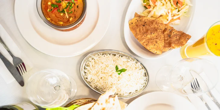 Indická hostina pro pár: menu podle vašeho výběru a lassi nebo víno
