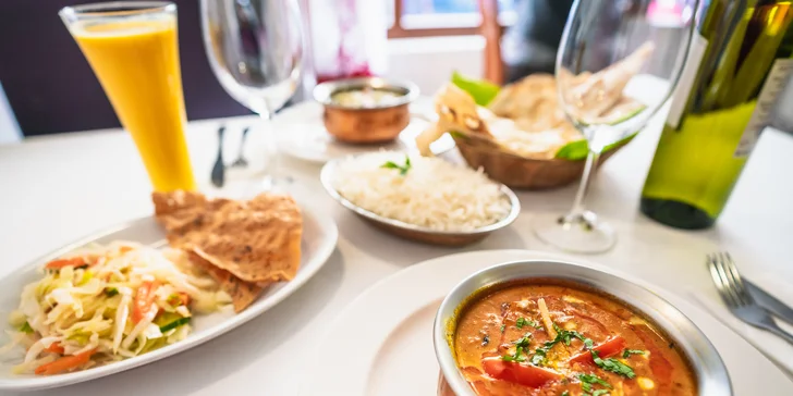 Indická hostina pro pár: menu podle vašeho výběru a lassi nebo víno