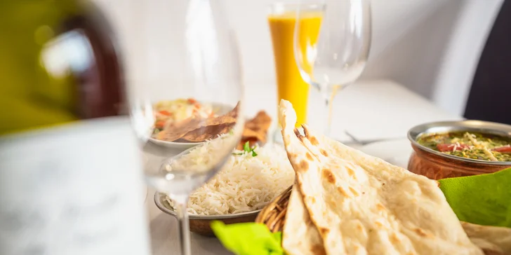 Indická hostina pro pár: menu podle vašeho výběru a lassi nebo víno