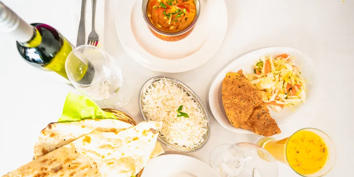 Indická hostina pro pár: menu podle vašeho výběru a lassi nebo víno