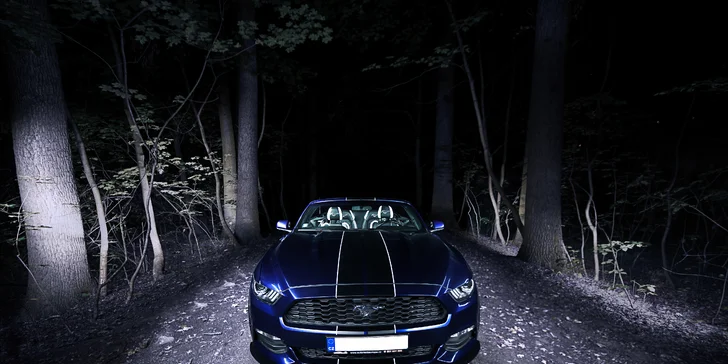 Šlápněte do pedálů: zapůjčení upraveného Fordu Mustang Cabrio na 24 hodin