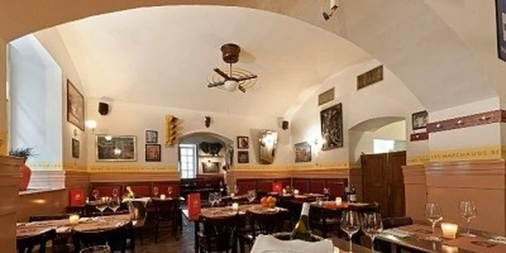 Cokoli z jídelního lístku restaurantu Universal