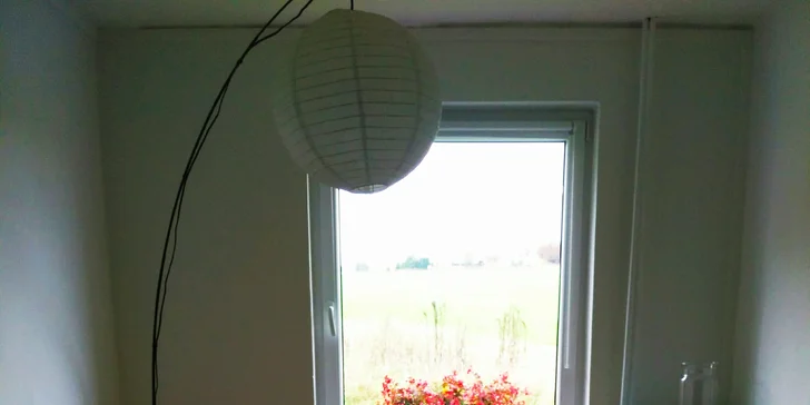 Masáž partie dle výběru s aroma oleji, teplými ručníky a nahřátím biolampou