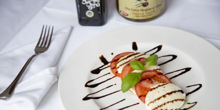 4chodové menu pro dva: mušle, risotto, ryba nebo hovězí steak i láhev vína