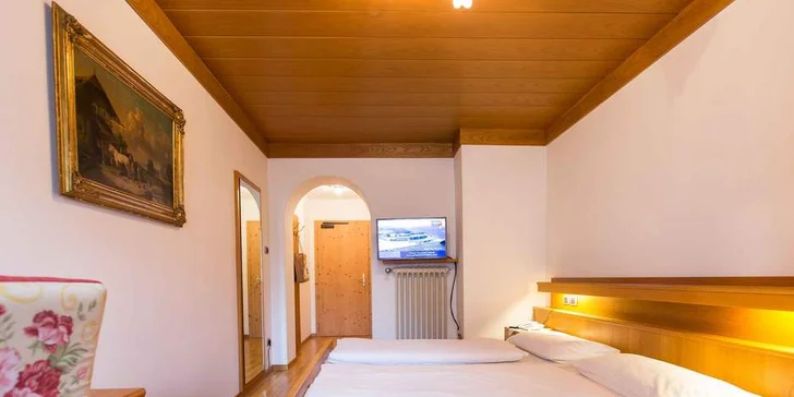 Lyžování v jižním Tyrolsku: pobyt v rodinném hotelu s polopenzí a wellness
