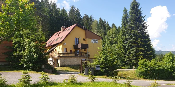 Za výlety a odpočinkem do malebných Beskyd s polopenzí a saunou