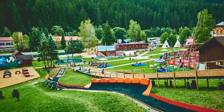 Lyžování i jarní pohoda v Beskydech pro páry i rodiny: apartmán se snídaní