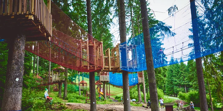 Lyžování i jarní pohoda v Beskydech pro páry i rodiny: apartmán se snídaní