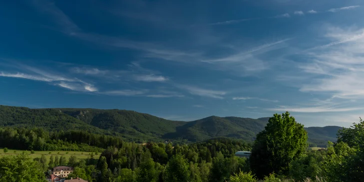 Dámská jízda ve Spa Resortu Libverda: polopenze, 4 procedury vč. privátní sauny i vířivky