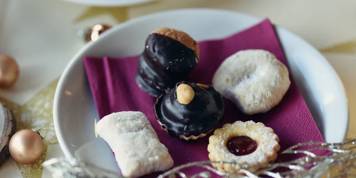 Adventní plavba centrem Prahy s koledami, cukrovím či večeří