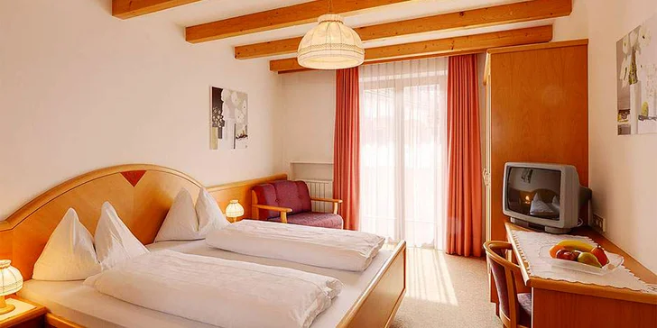 Lyžování v jižním Tyrolsku: pobyt v rodinném hotelu s polopenzí a wellness